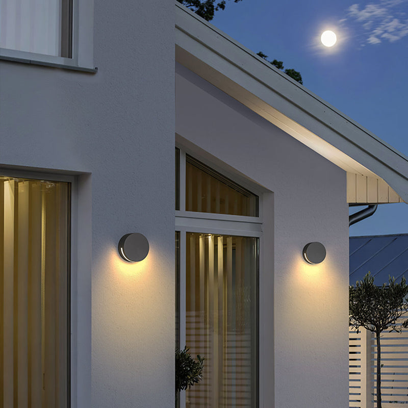 Modern Round Glass Ip65 Waterproof Outdoor Wall Lamp